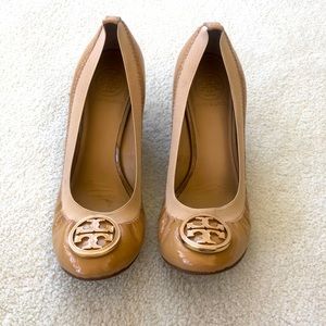 Tory Burch Caroline wedge